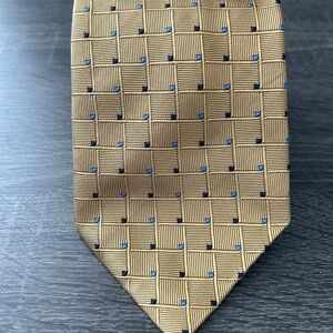 Barneys New York Neck Tie Mens 100% Silk gold blue geometric pattern 59 X 3.75